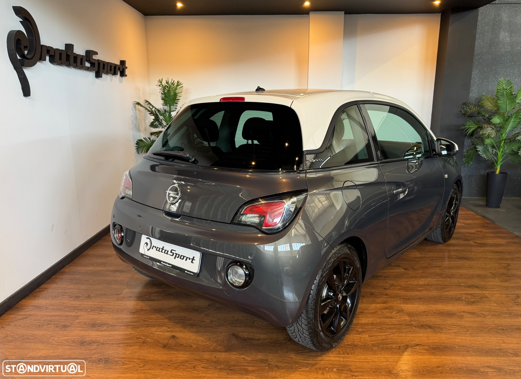 Opel Adam 1.2 - 28