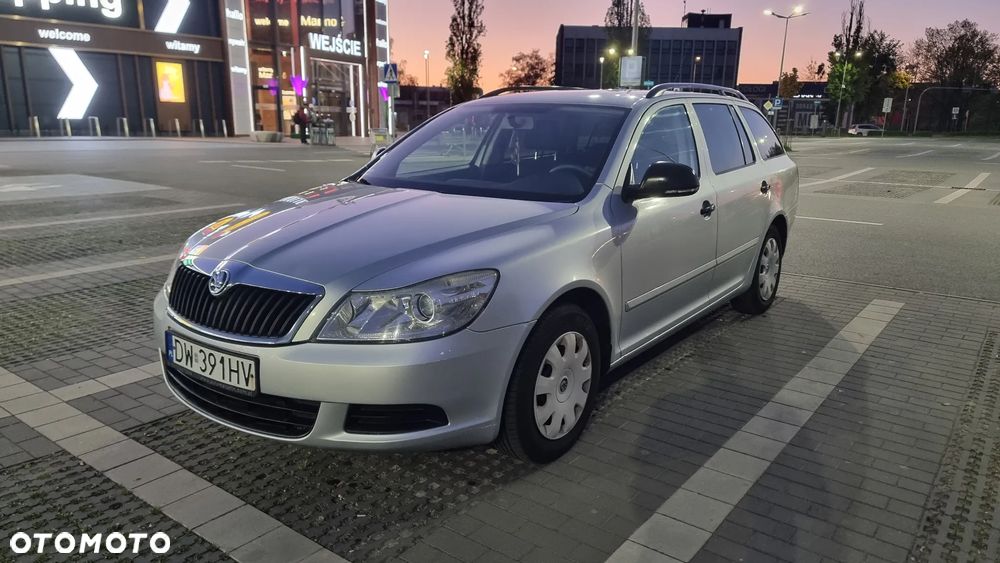 Skoda Octavia 1.6 Mint - 1