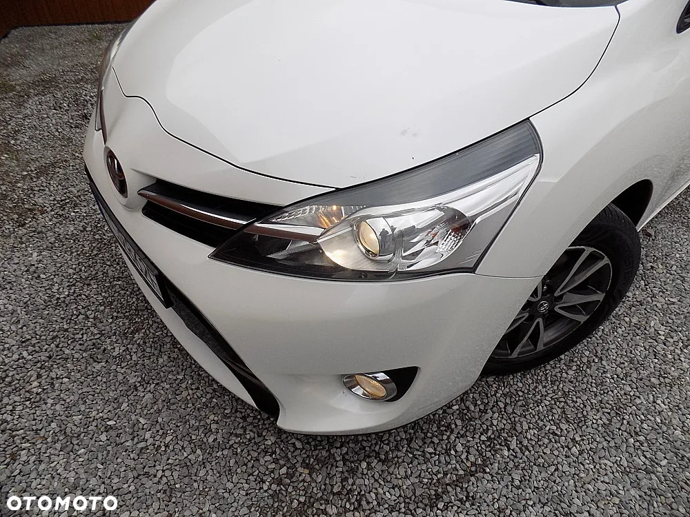 Toyota Verso 1.6 D-4D 5-Sitzer Start/Stop Executive - 23