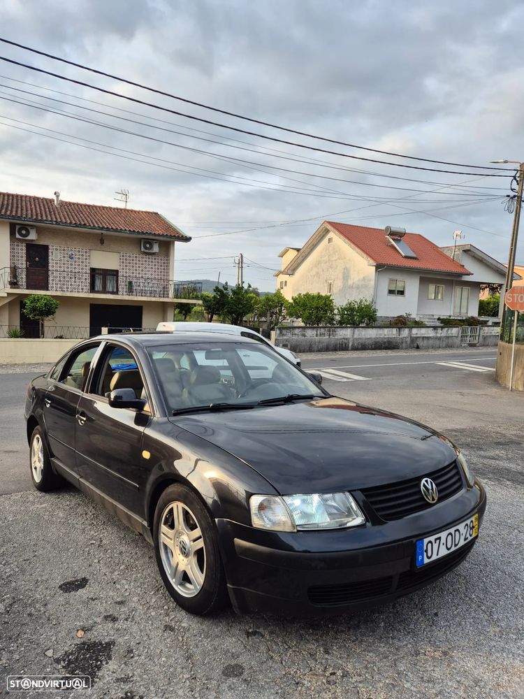 VW Passat 1.9 GL TDI - 4