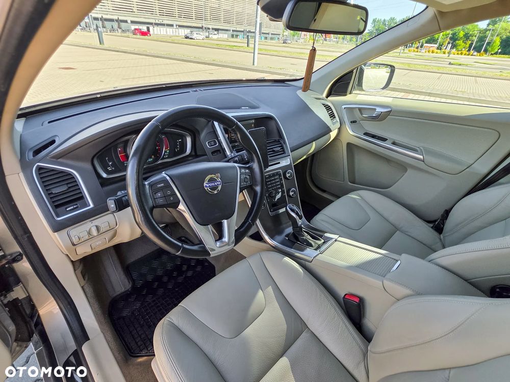 Volvo XC 60 - 18