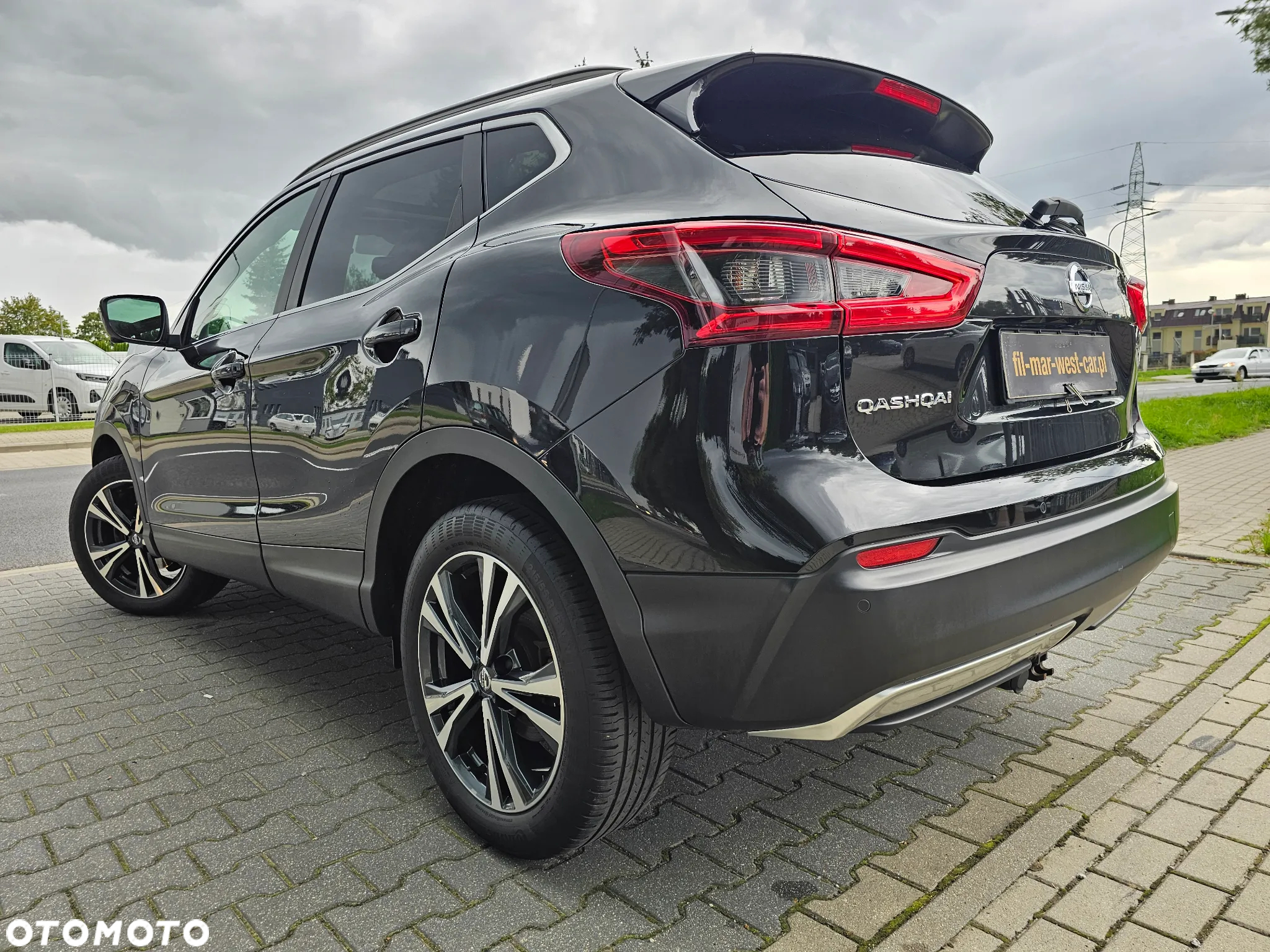 Nissan Qashqai 1.3 DIG-T TEKNA - 10