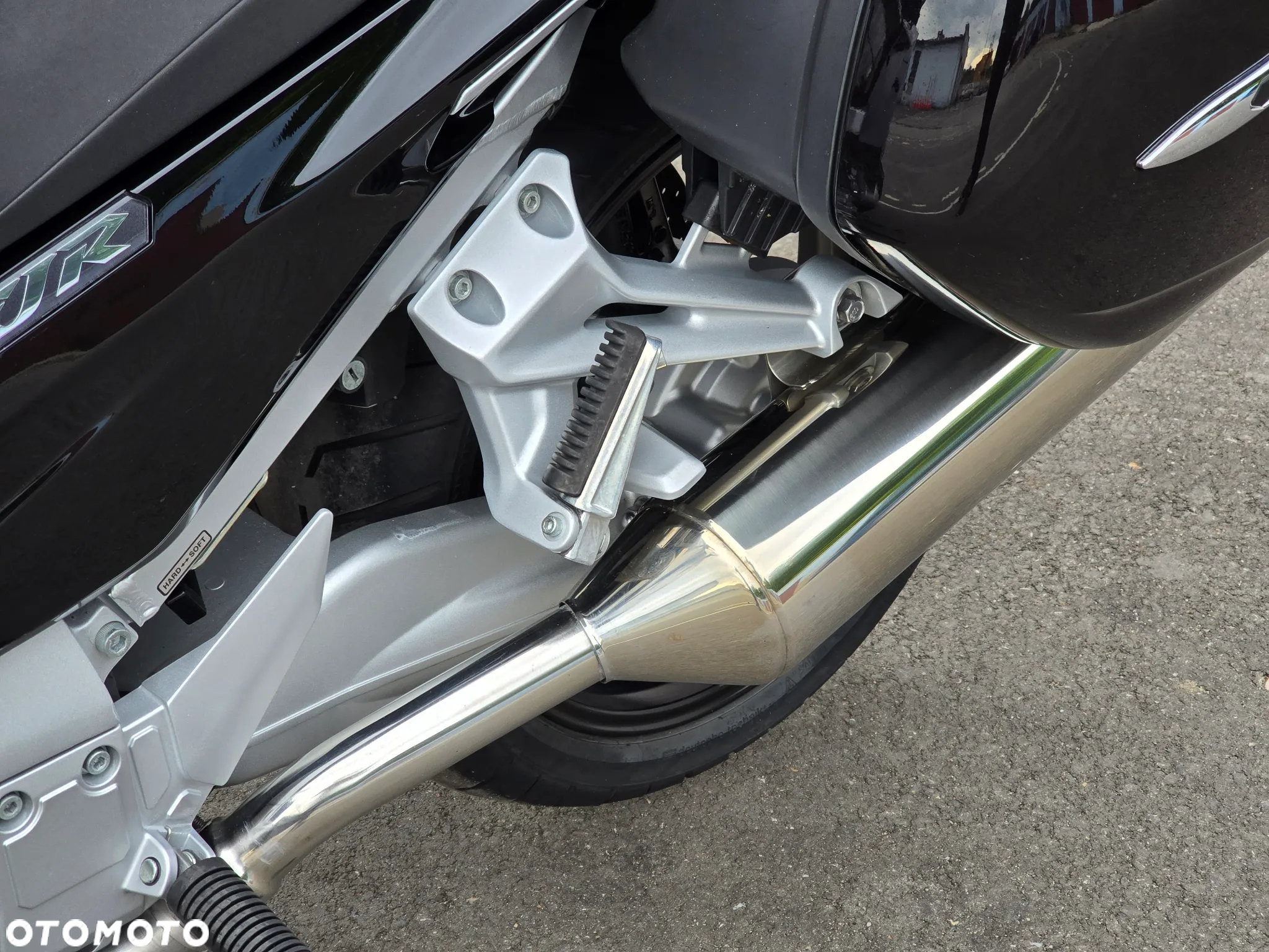 Yamaha FJR - 13