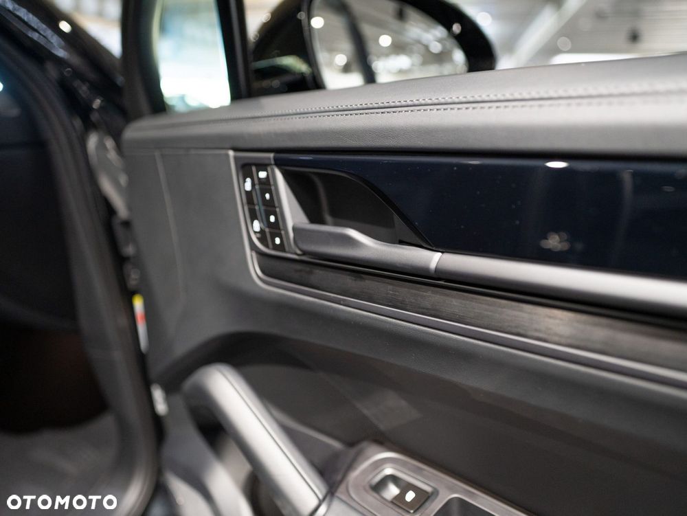 Porsche Cayenne Black Edition - 27