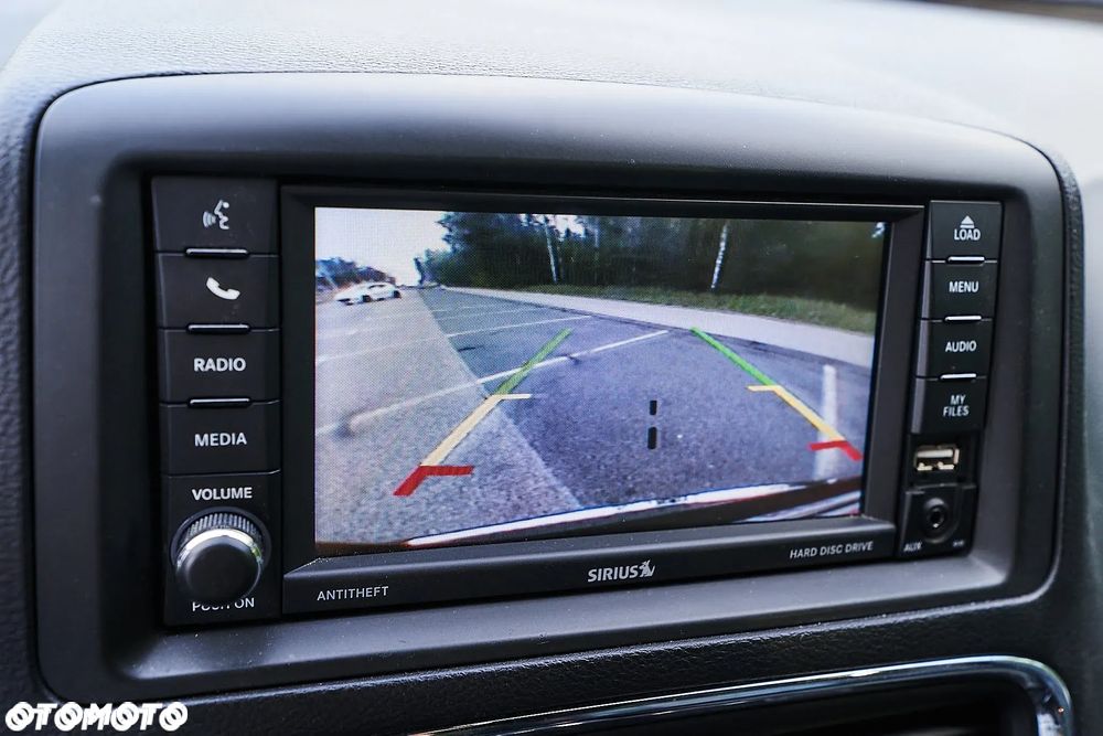 Dodge Grand Caravan - 35