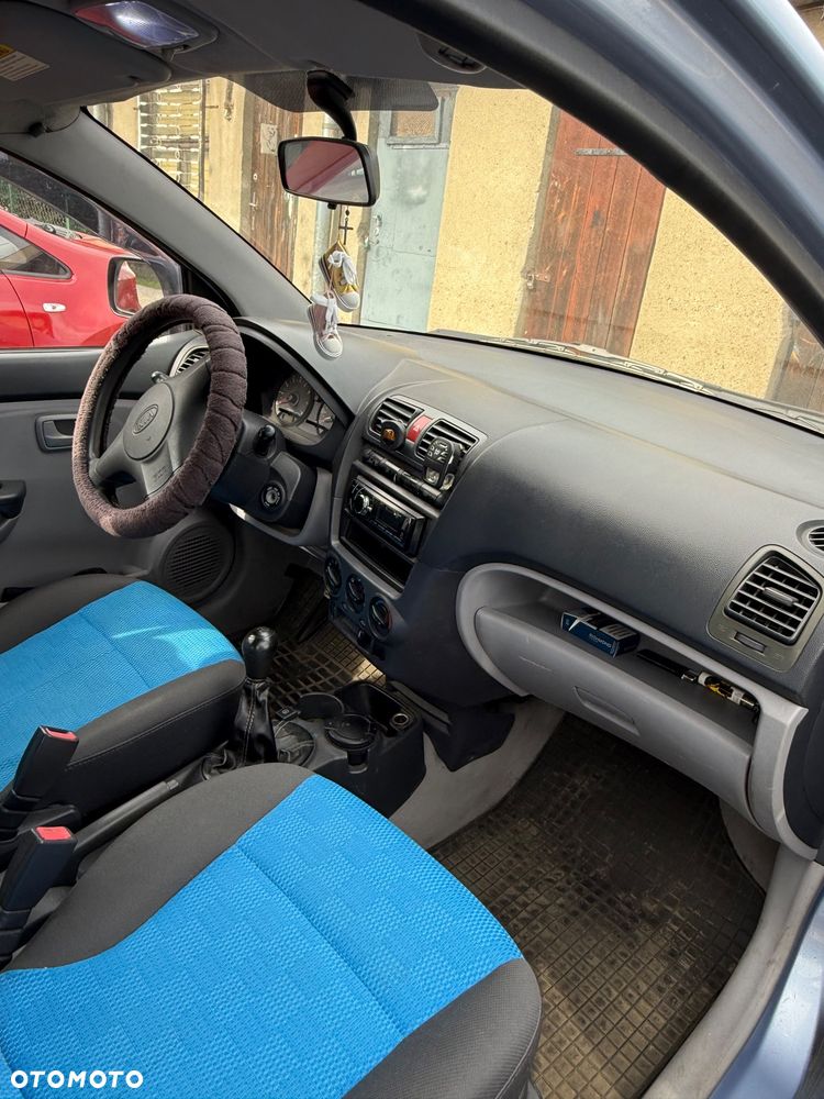 Kia Picanto - 10