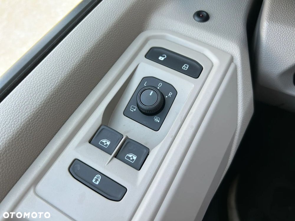 Volkswagen California - 30