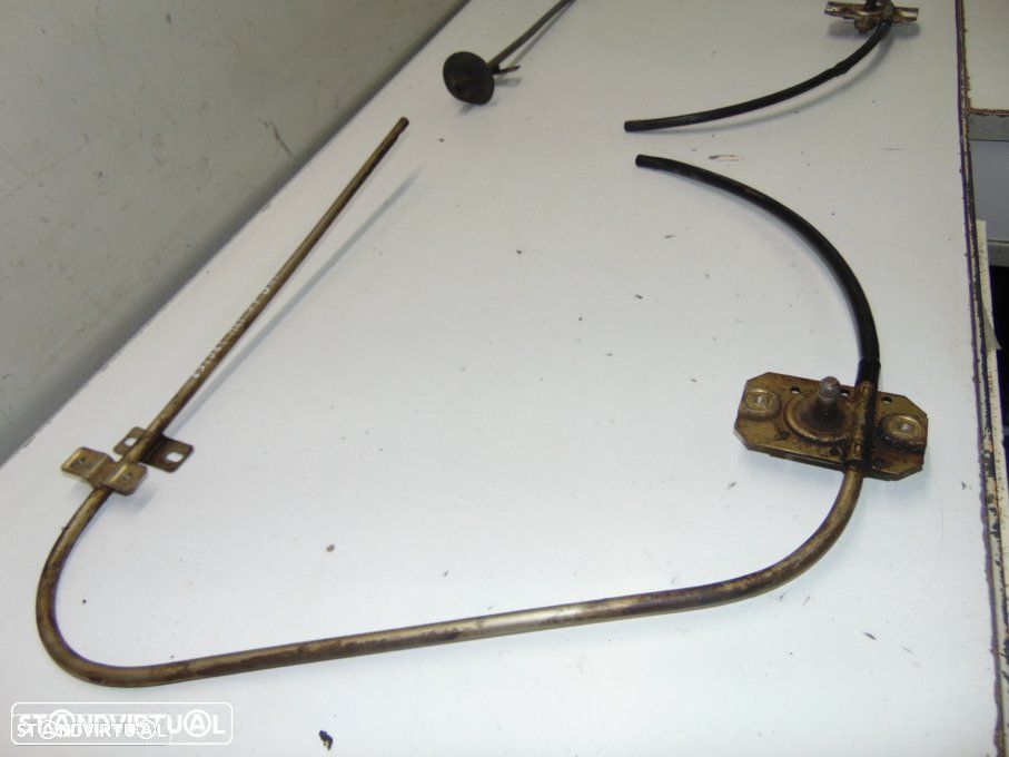 Ford Escort MK I de 4 PTs - elevadores da frente - 2