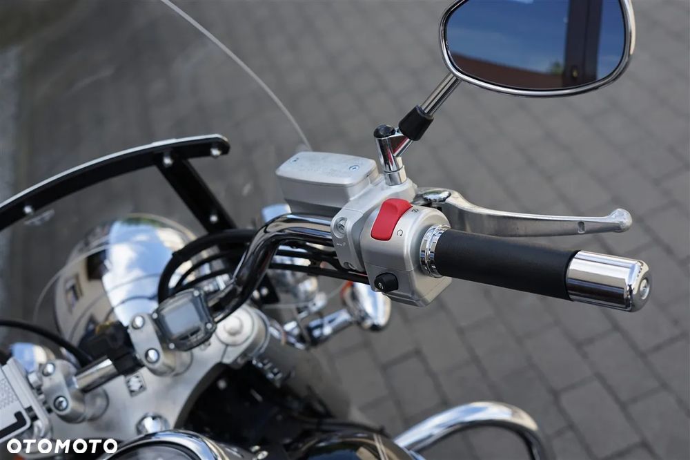 Suzuki VL 800 Volusia - Boulevard C50 - 15