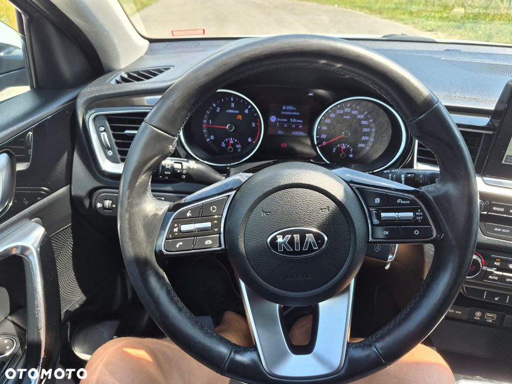 Kia Ceed 1.6 CRDi Platinum Edition - 31