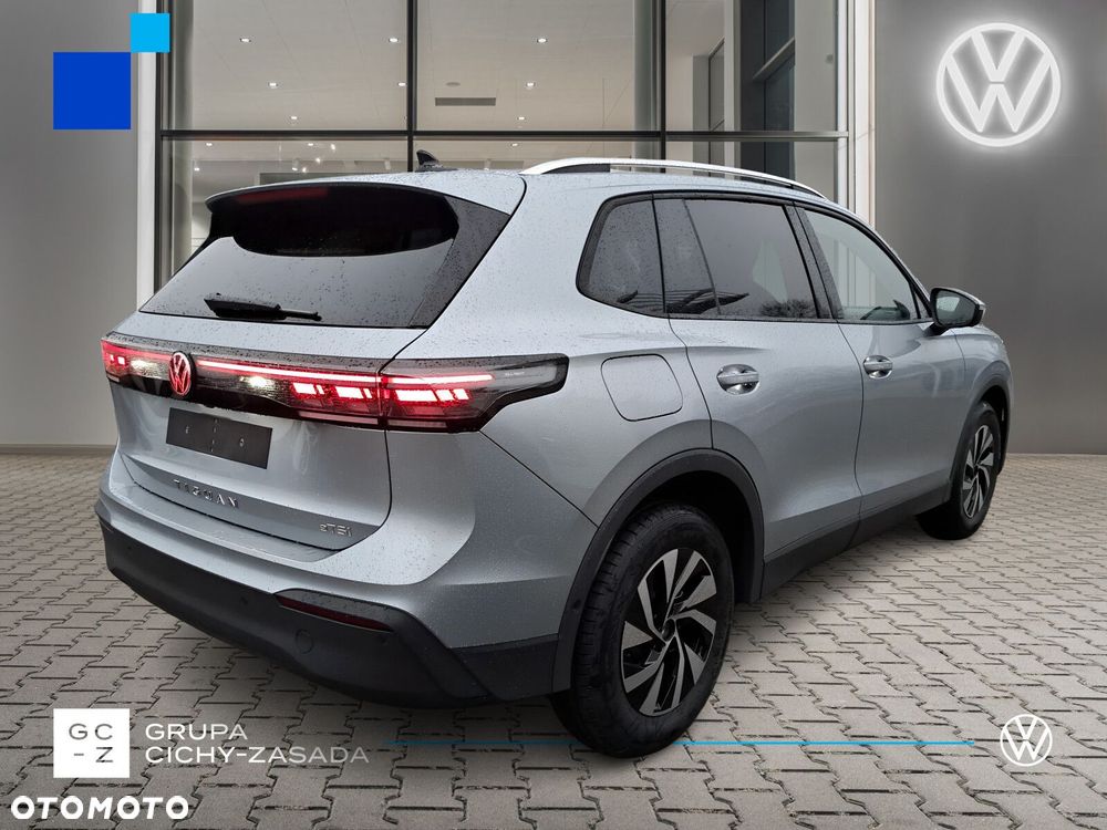 Volkswagen Tiguan - 5
