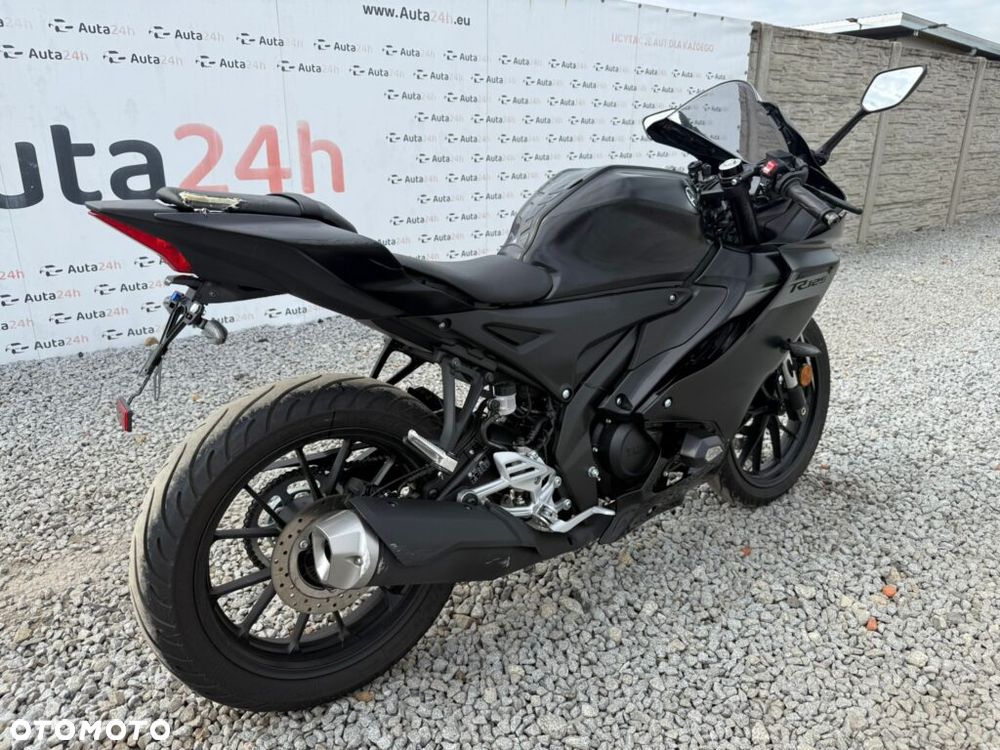 Yamaha YZF - 7