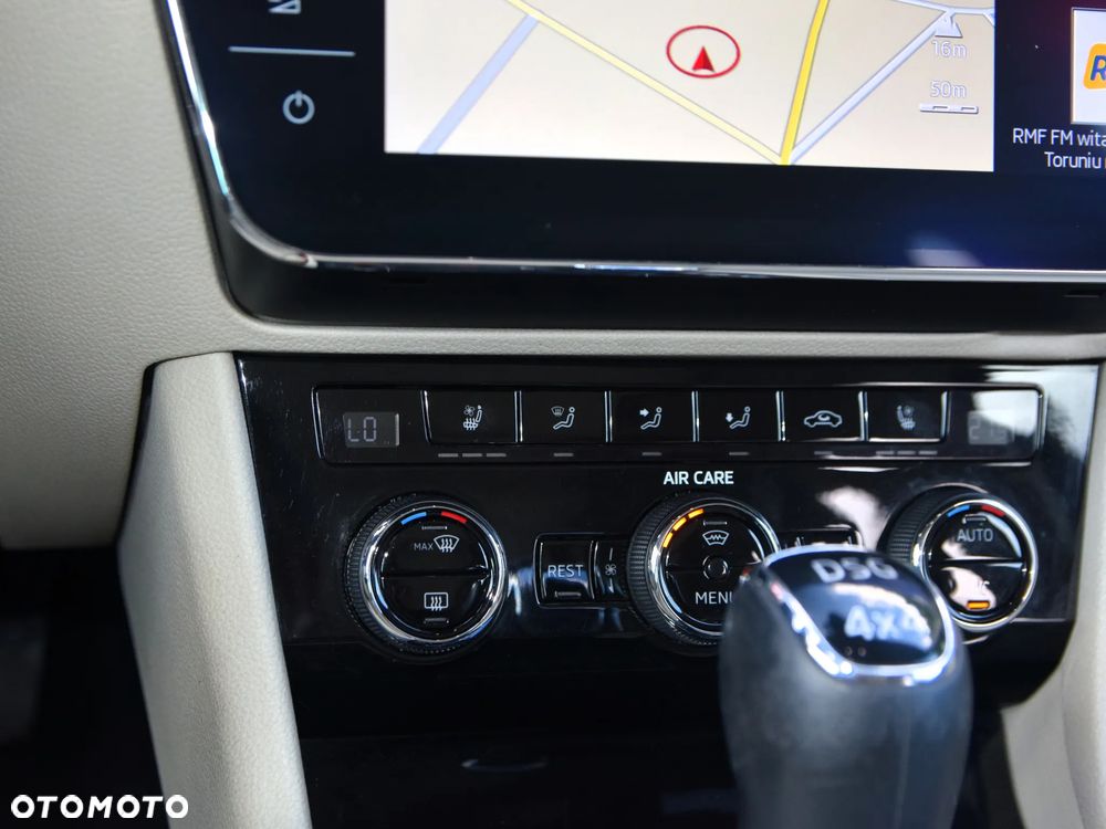 Skoda Superb 2.0 TSI 4x4 L&K DSG - 31