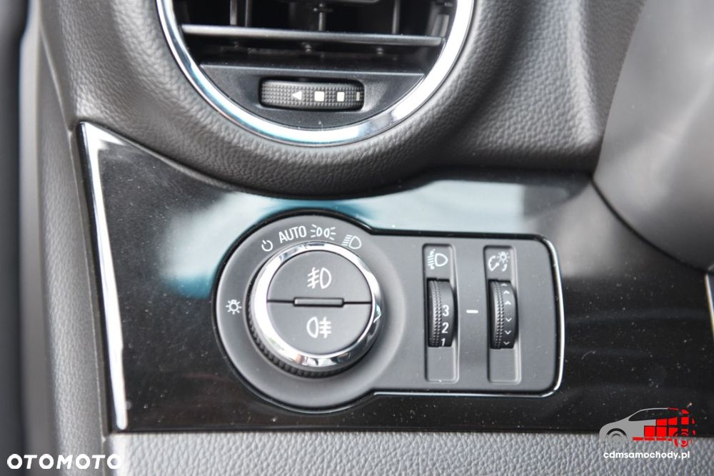 Chevrolet Orlando - 36