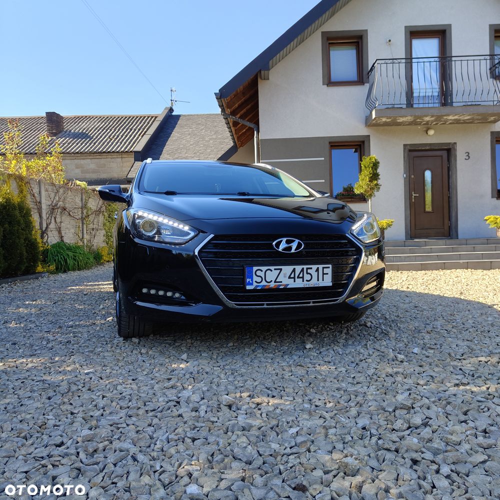 Hyundai i40 Kombi 1.7 CRDi DCT Premium - 10