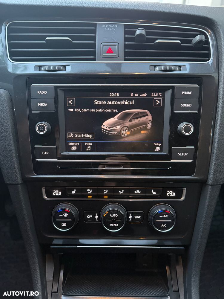 Volkswagen Golf - 11