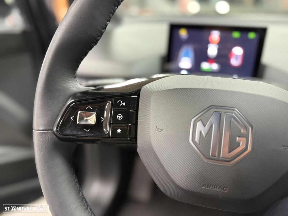 MG MG4 64 kWh Luxury - 19