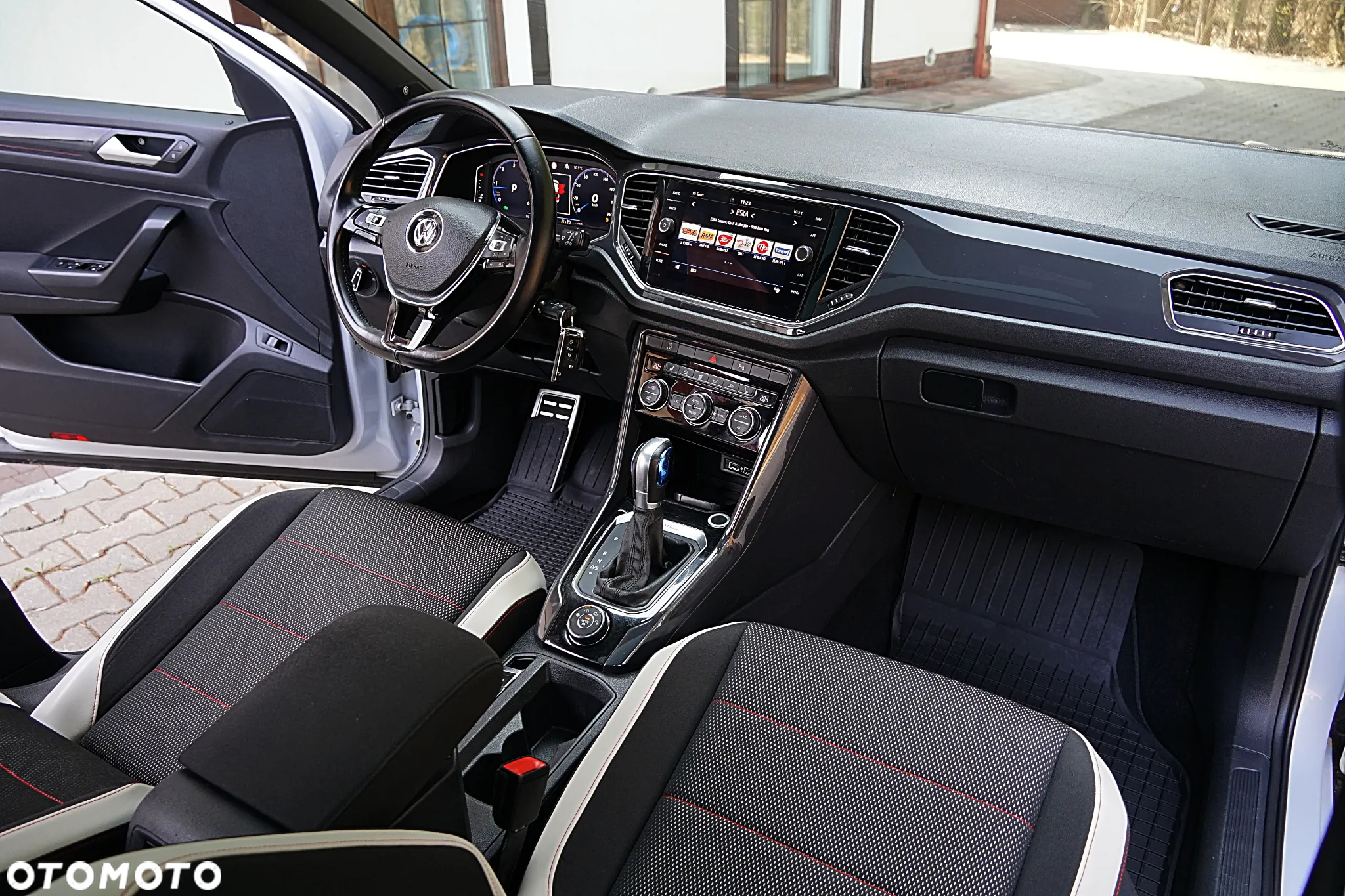 Volkswagen T-Roc 2.0 TDI SCR 4MOTION DSG R-Line - 18