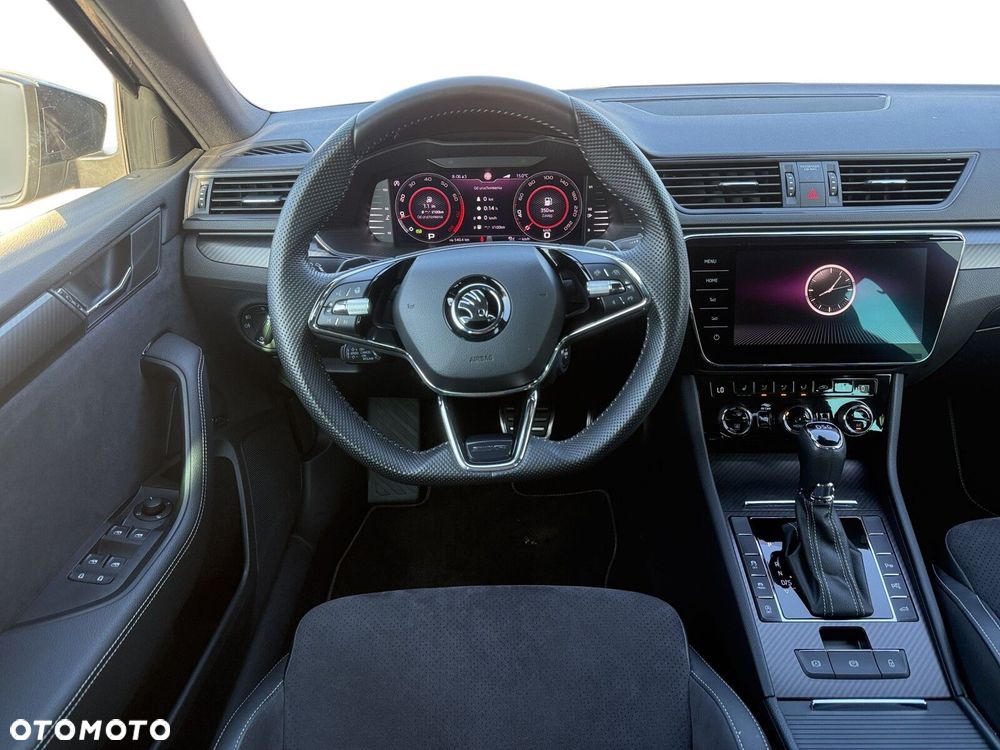 Skoda Superb 2.0 TSI Sportline DSG - 18