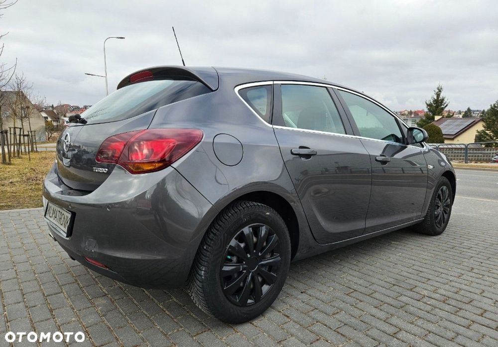 Opel Astra - 18