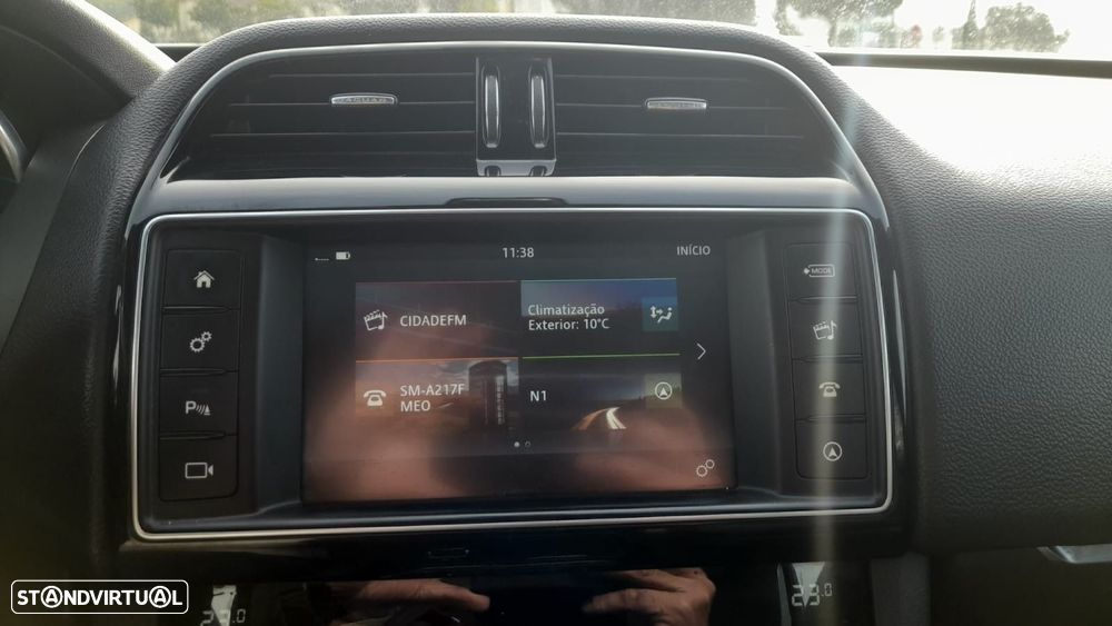 Jaguar F-Pace 2.0 i4D Prestige AWD Aut. - 21