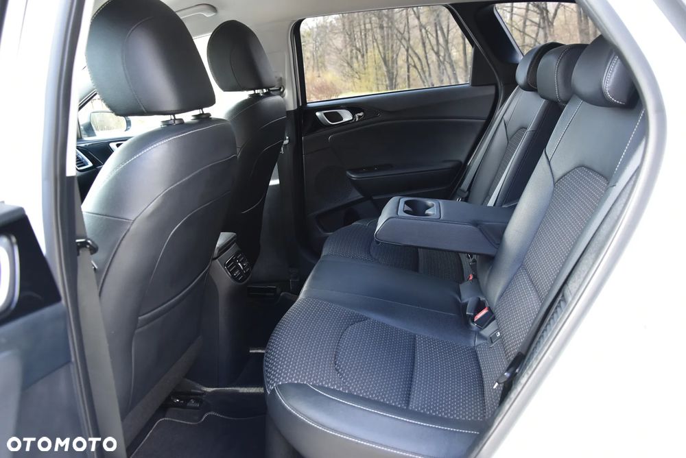 Kia Ceed 1.6 GDI DCT OPF Platinum Edition - 12