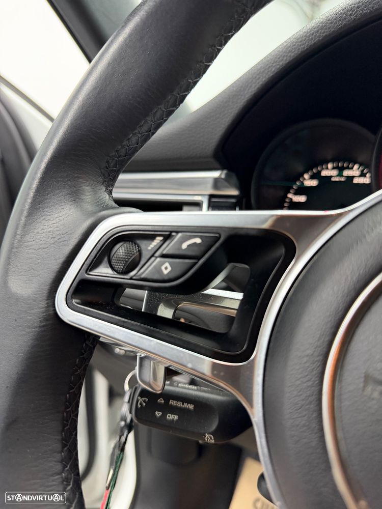 Porsche Macan S - 8