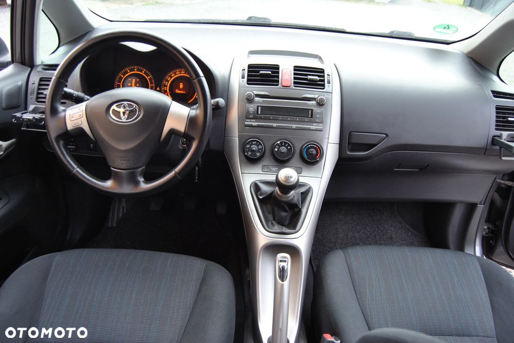 Toyota Auris 1.6 VVT-i Prestige - 8