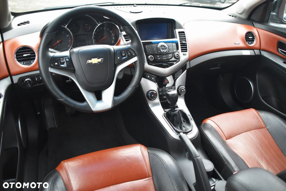 Chevrolet Cruze 1.8 LT+ - 6