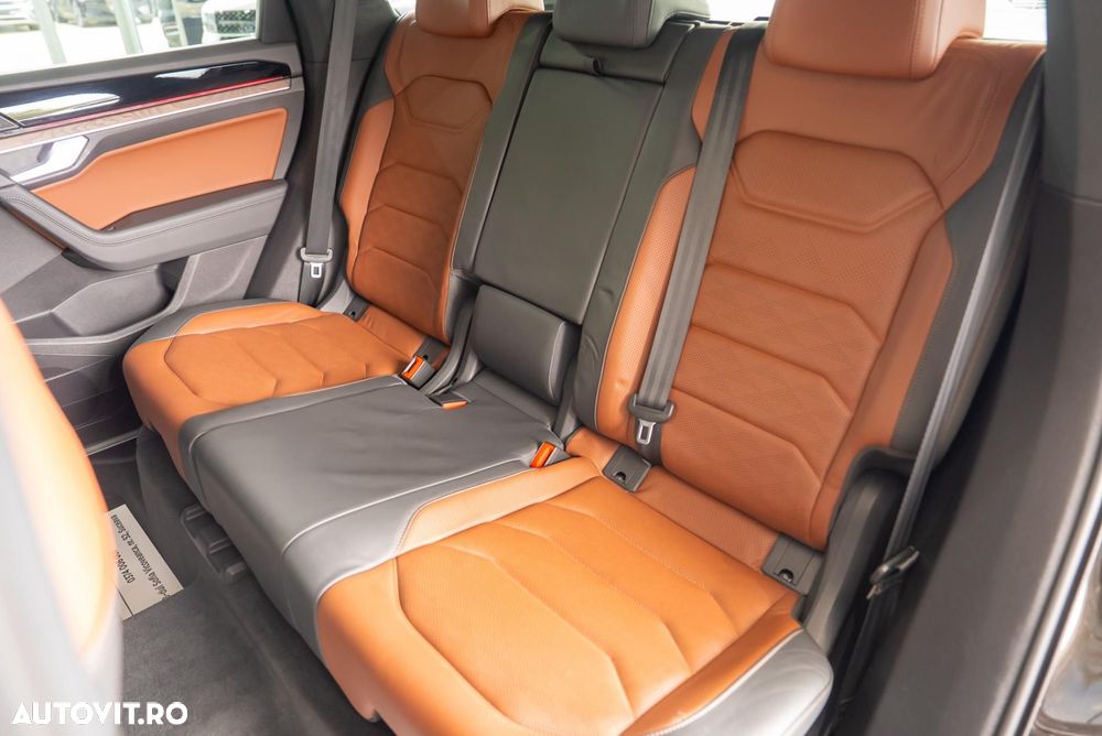 Volkswagen Touareg - 22