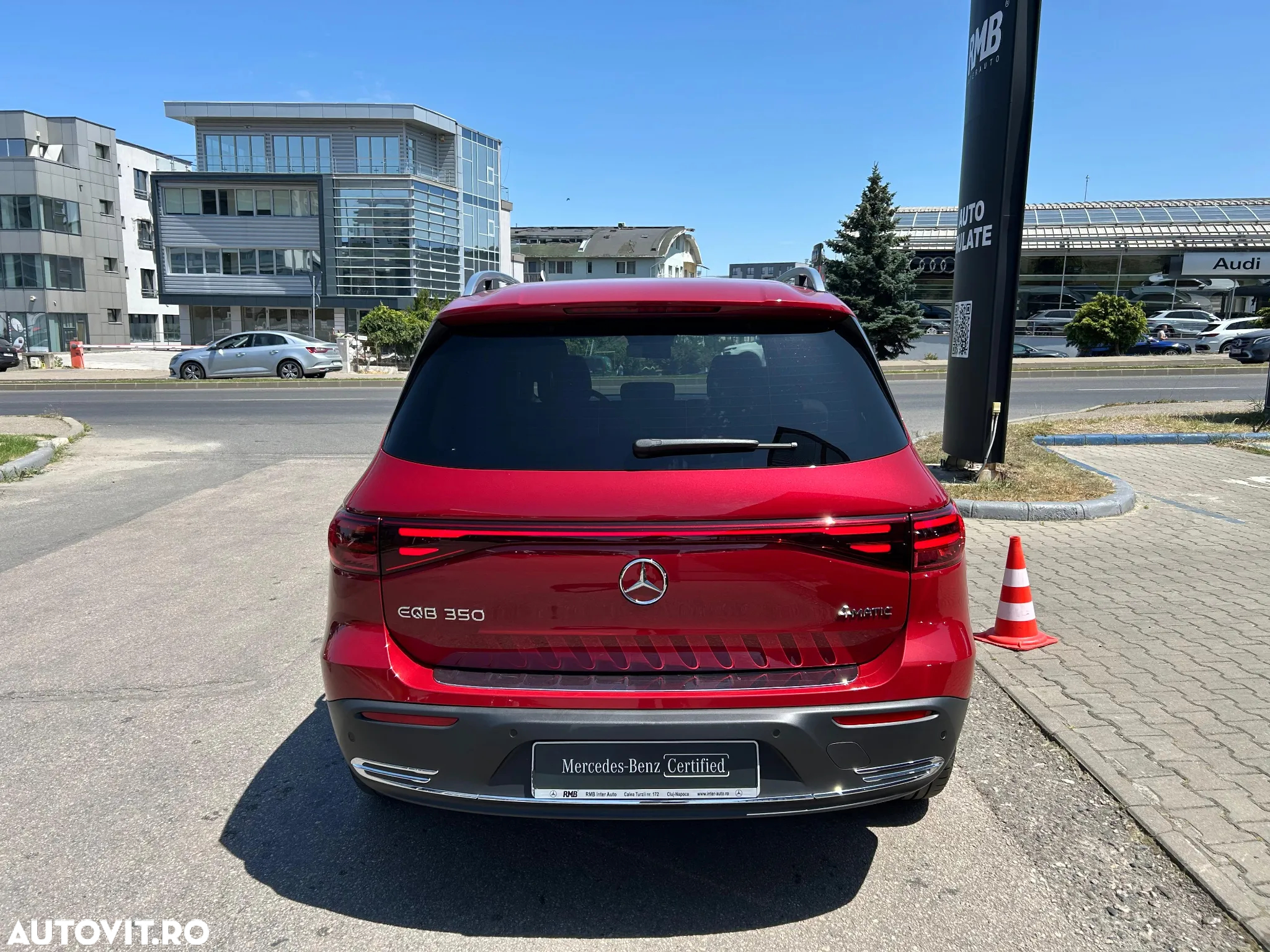 Mercedes-Benz EQB 350 4MATIC - 23