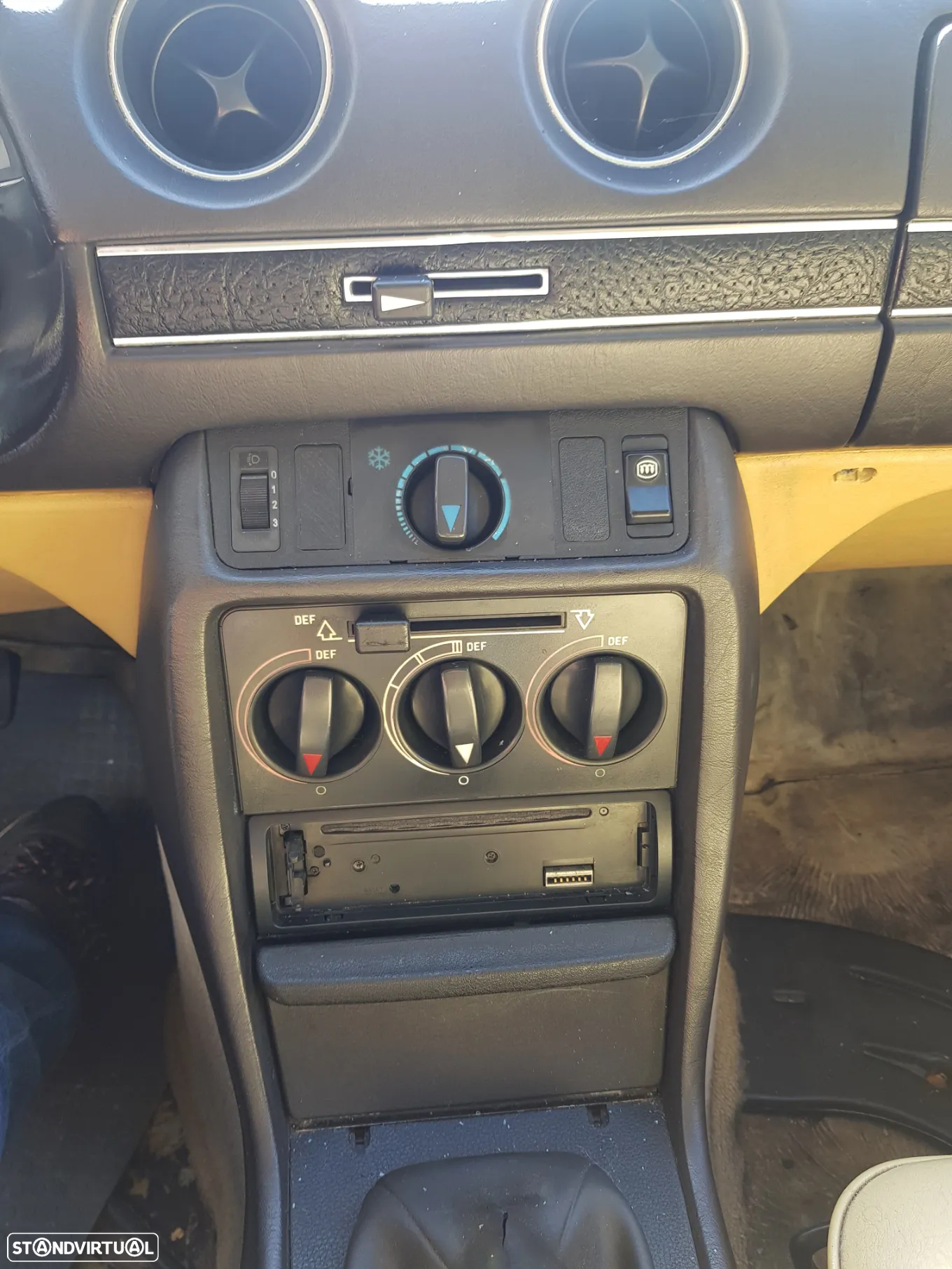 Mercedes-Benz 300 - 7