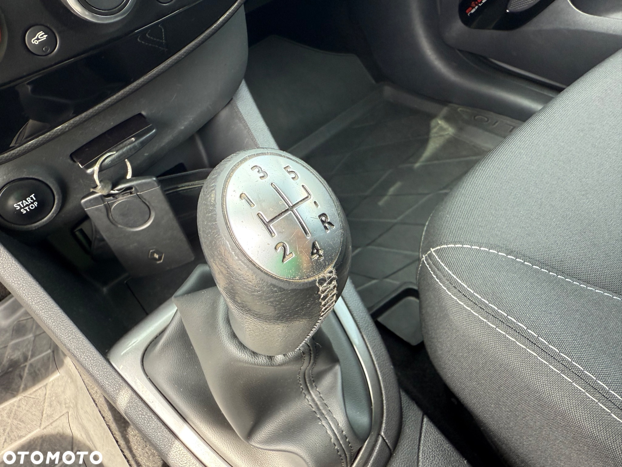 Renault Clio Grandtour Energy TCe 90 Start & Stop Limited - 24