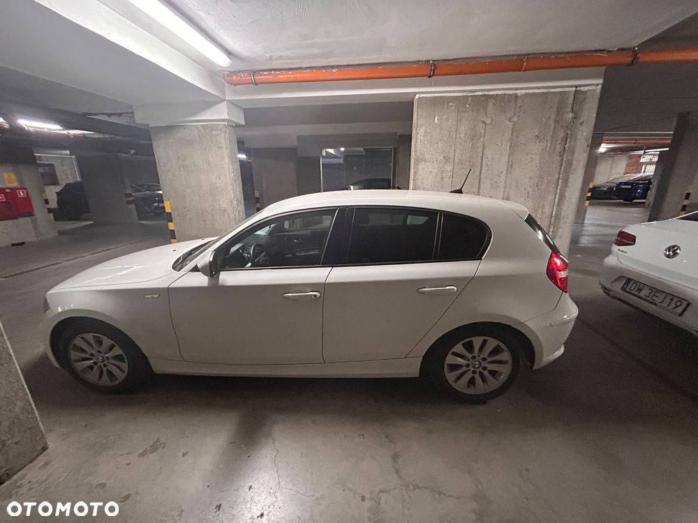 BMW Seria 1 116i - 11