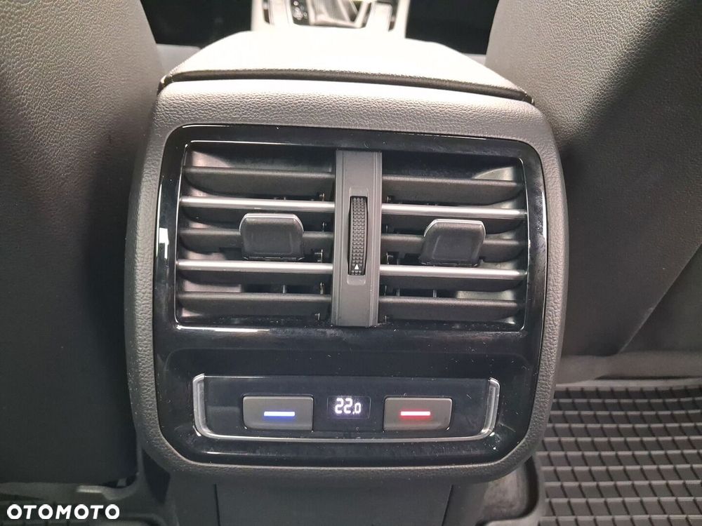 Volkswagen Passat 1.8 TSI BMT Highline DSG - 24
