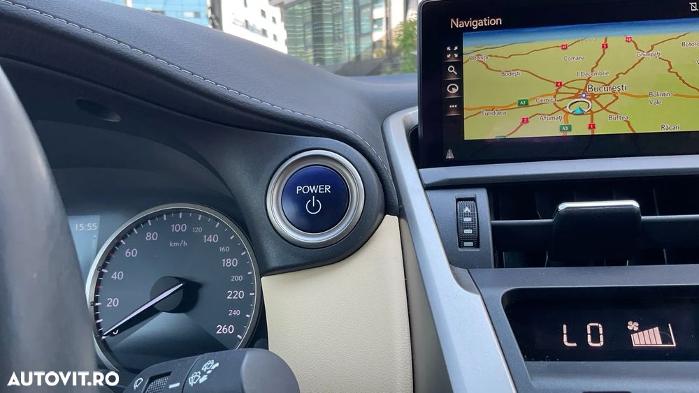 Lexus Seria NX 300h AWD Executive Plus - 33