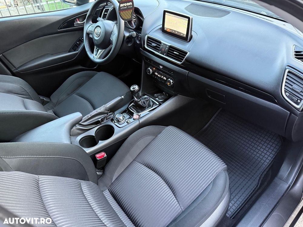 Mazda 3 - 9