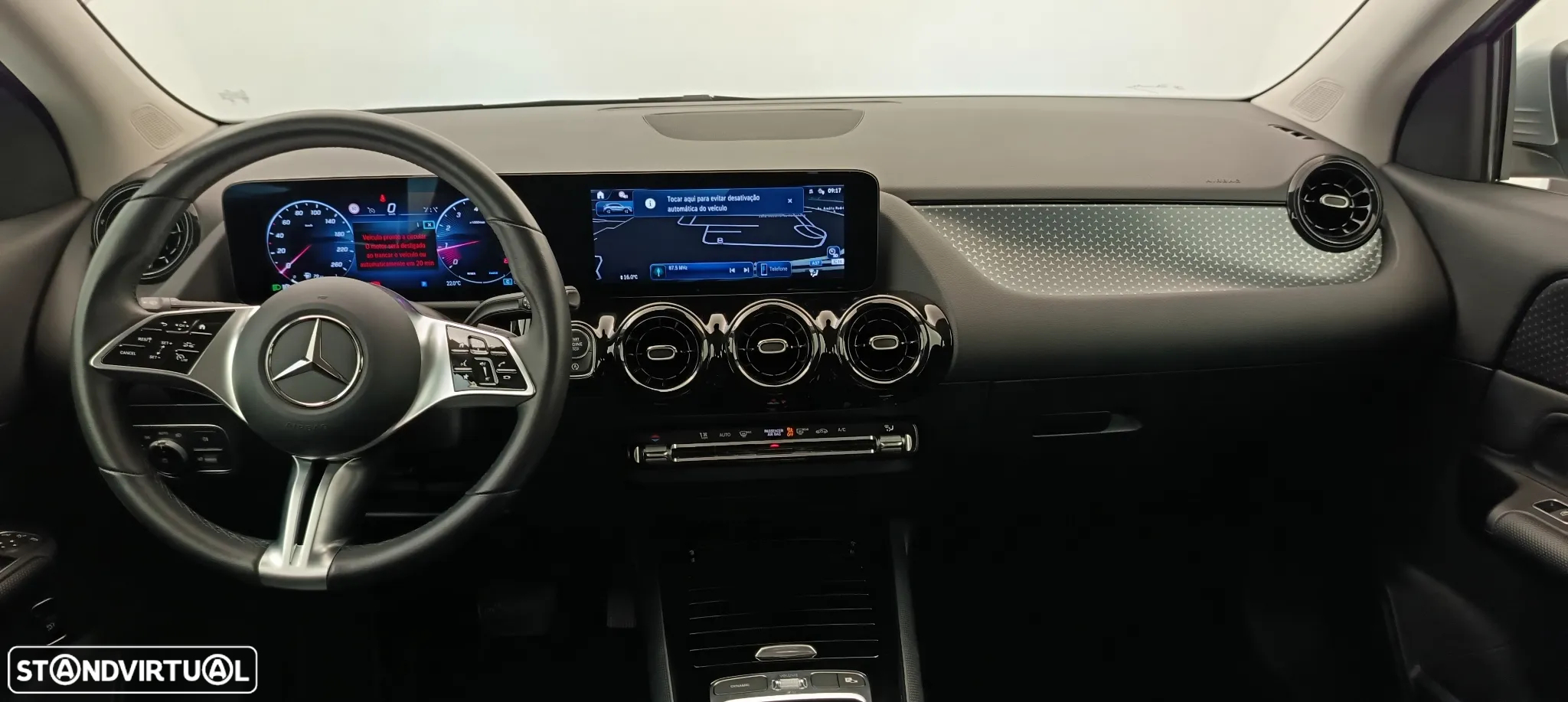 Mercedes-Benz GLA 200 Standard - 18