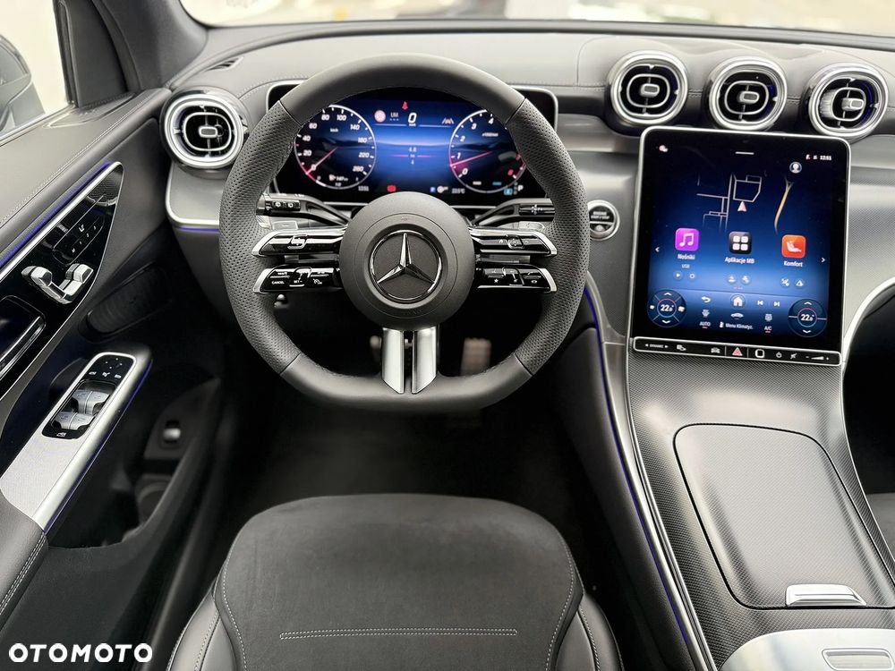 Mercedes-Benz GLC - 12