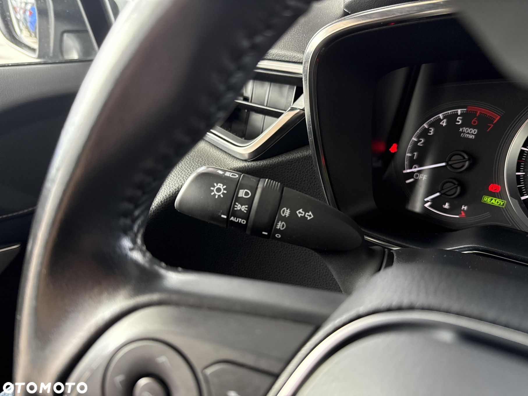 Toyota Corolla 1.8 Hybrid Comfort - 23