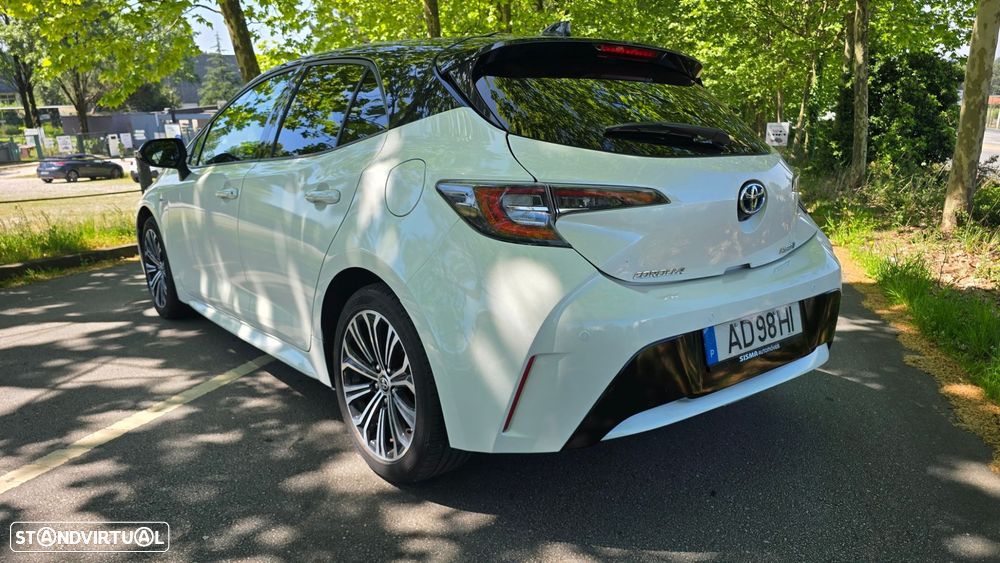 Toyota Corolla 1.8 Hybrid Exclusive - 11