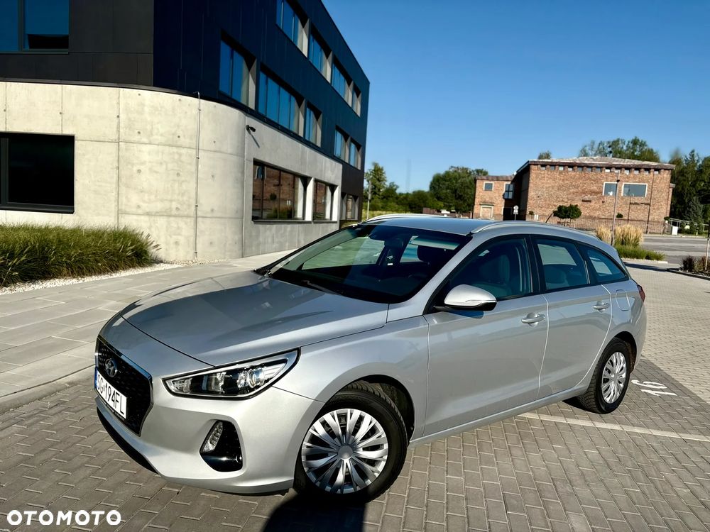 Hyundai i30 1.0 T-GDI Family - 17