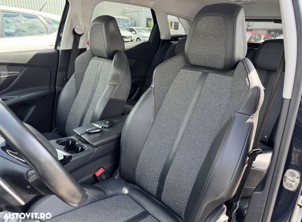 Peugeot 3008 - 8