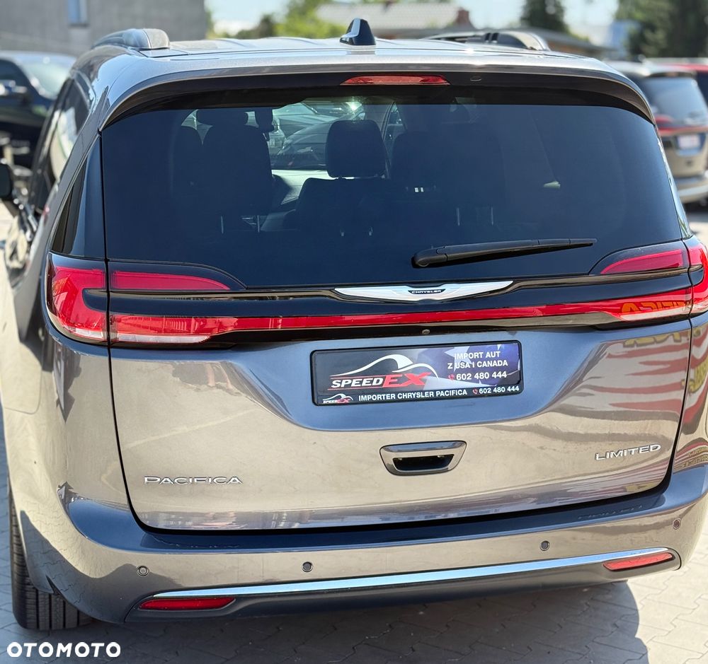 Chrysler Pacifica - 9