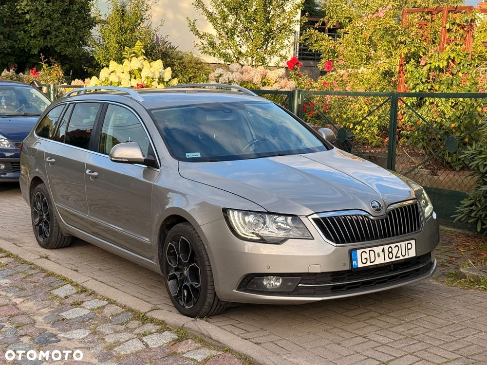 Skoda Superb 2.0 TDI L&K DSG - 1