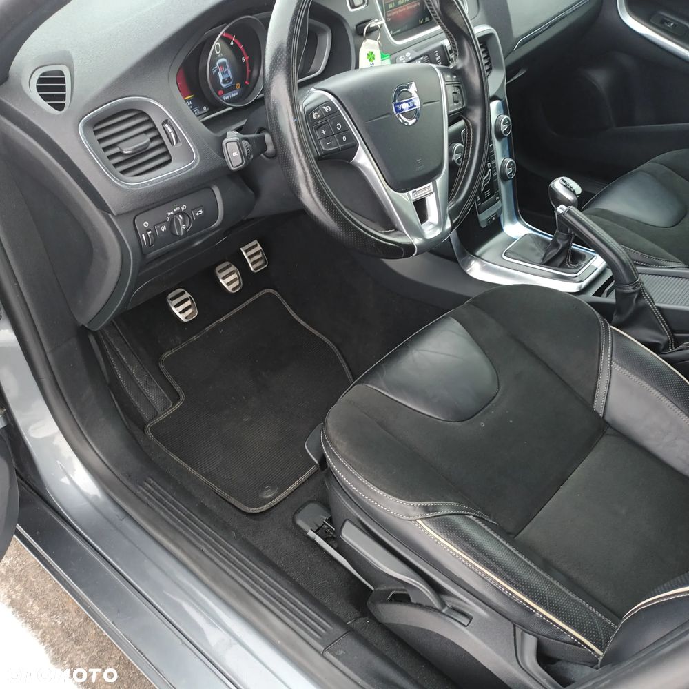 Volvo V40 D2 RDesign - 11