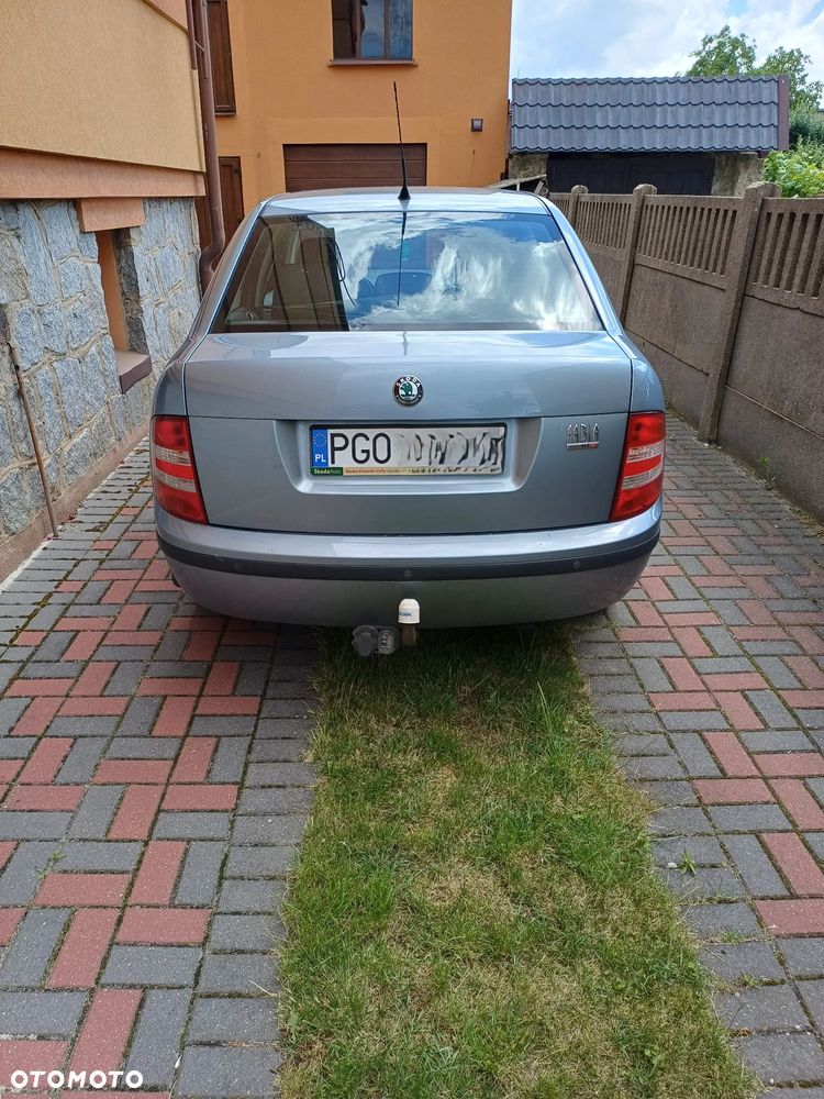 Skoda Fabia 1.2 HTP Ambiente - 4