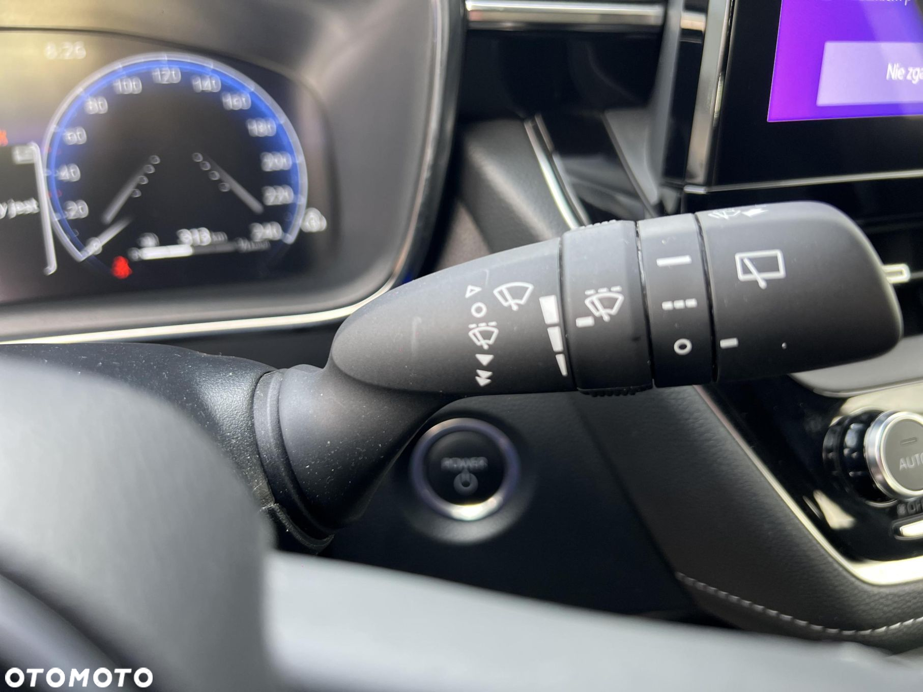 Toyota Corolla - 25