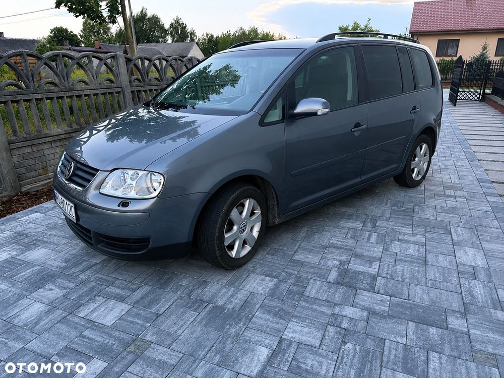 Volkswagen Touran 2.0 TDI Highline - 21