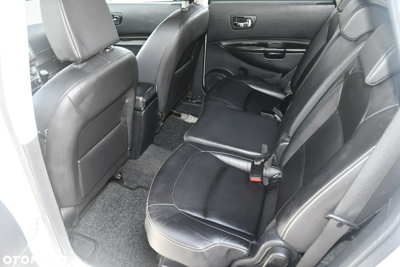 Nissan Qashqai+2 - 21
